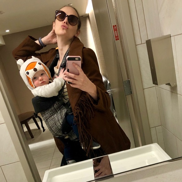 Meet your Posher, Jennifer - Picture 1 of 3